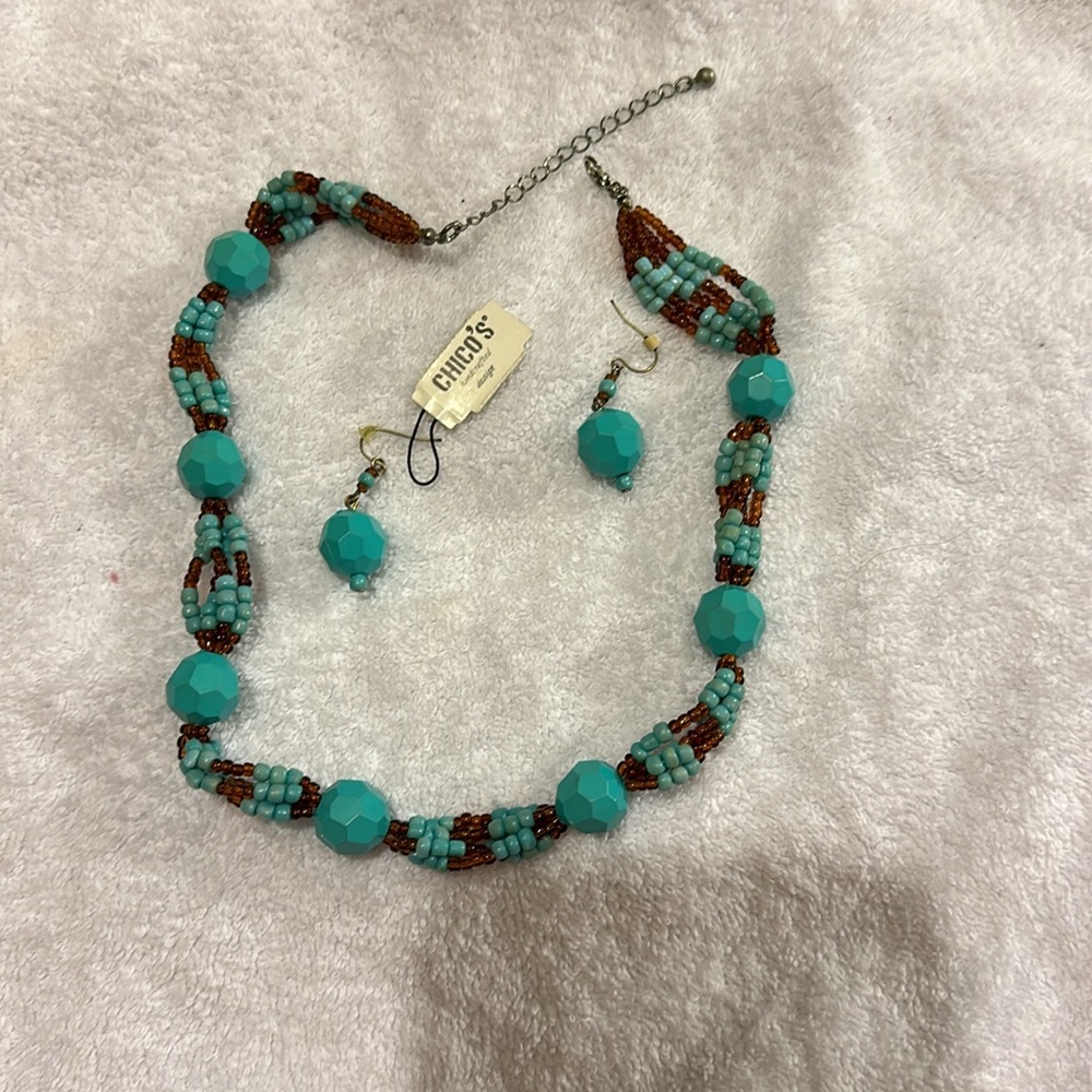 CHICOS BEADED NECKLACE & EARRINGS SET BNWT